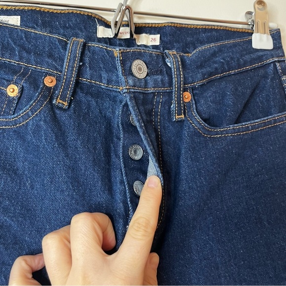 LEVI’S Premium Wedgie Straight Leg Minimalist Casual Button Fly Rigid Denim Jean - Picture 4 of 12